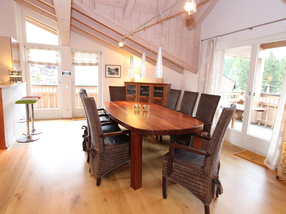 Apartment | Dining