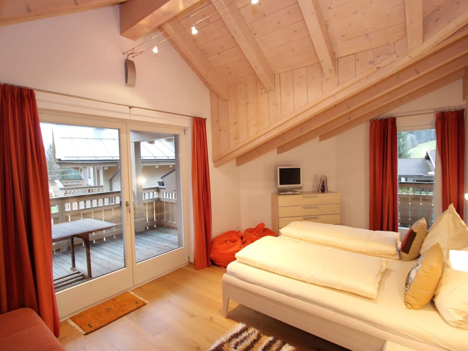 Apartment | 4 bedrooms, bed sheets