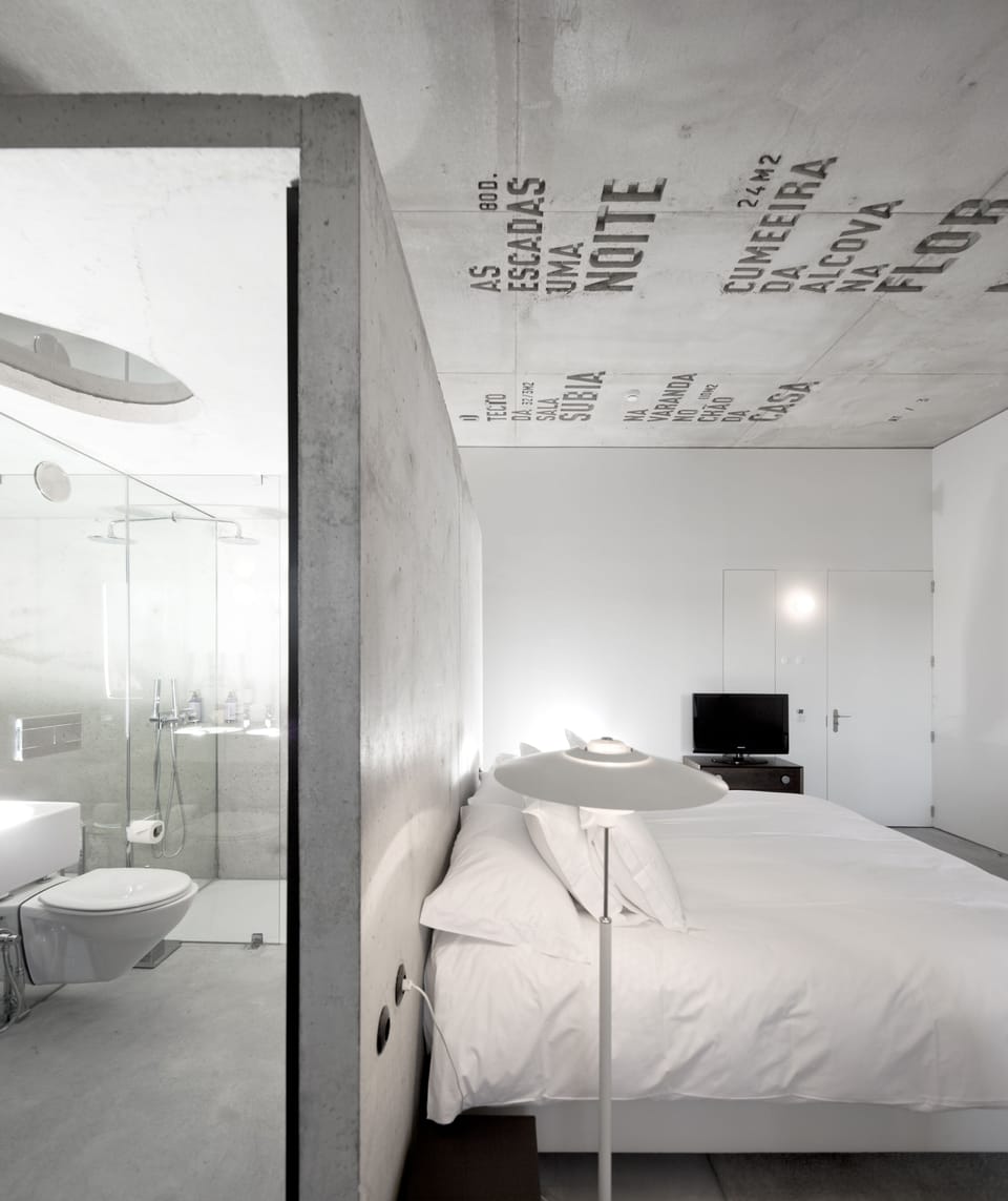 Suite Luxo AT | 2 bedrooms, premium bedding, minibar, in-room safe