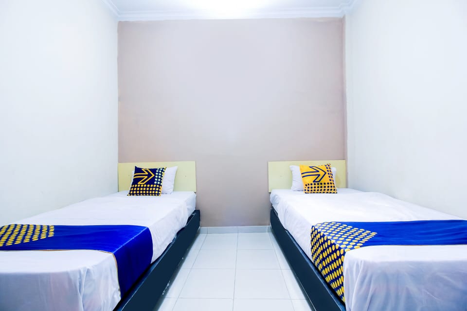 Economy Twin Room | Free WiFi