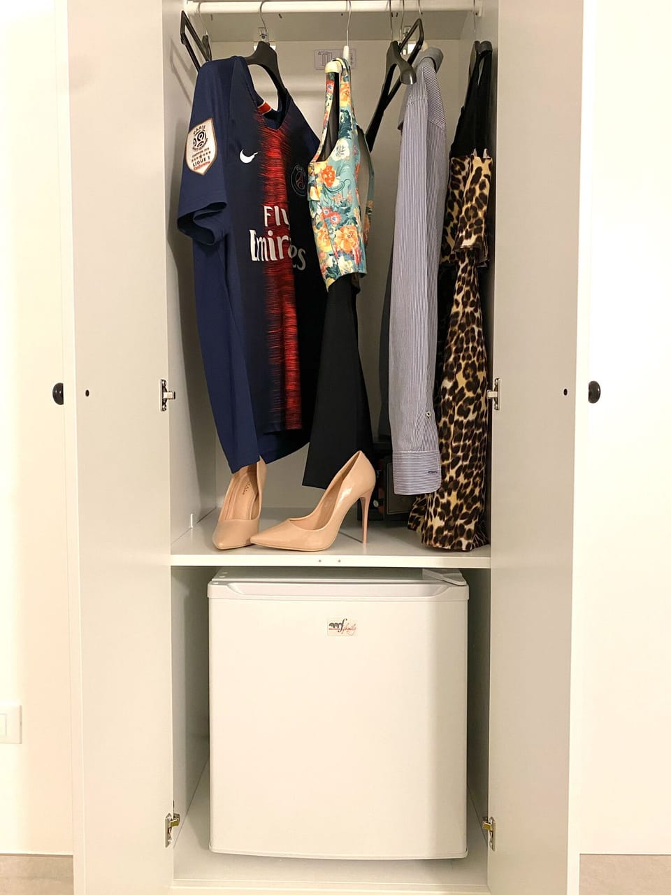 Design Room | Minibar, in-room safe, desk, WiFi (free)