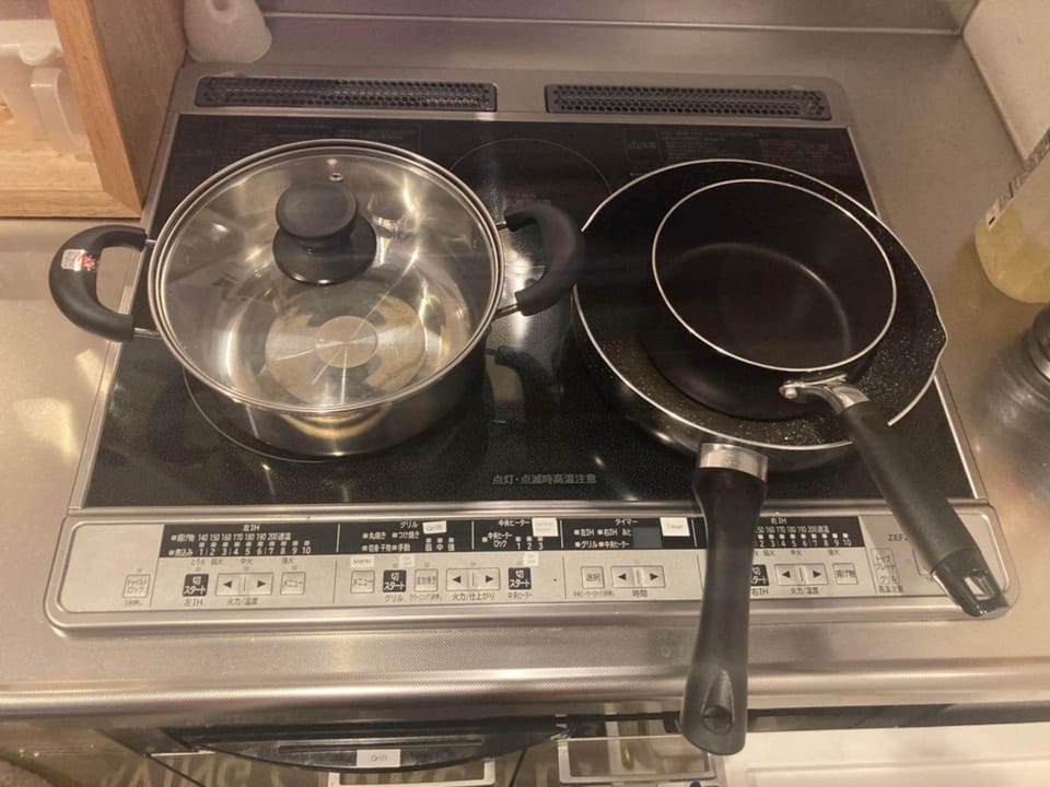 Fridge, microwave, stovetop, toaster
