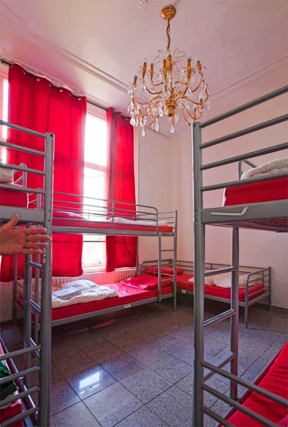 Basic Shared Dormitory, Mixed Dorm | In-room safe, laptop workspace, free WiFi