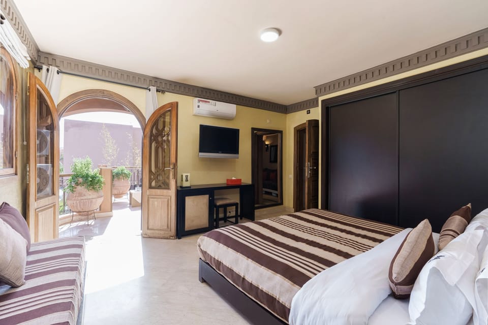 Deluxe Double Room (Olivier) | Premium bedding, minibar, in-room safe, individually decorated