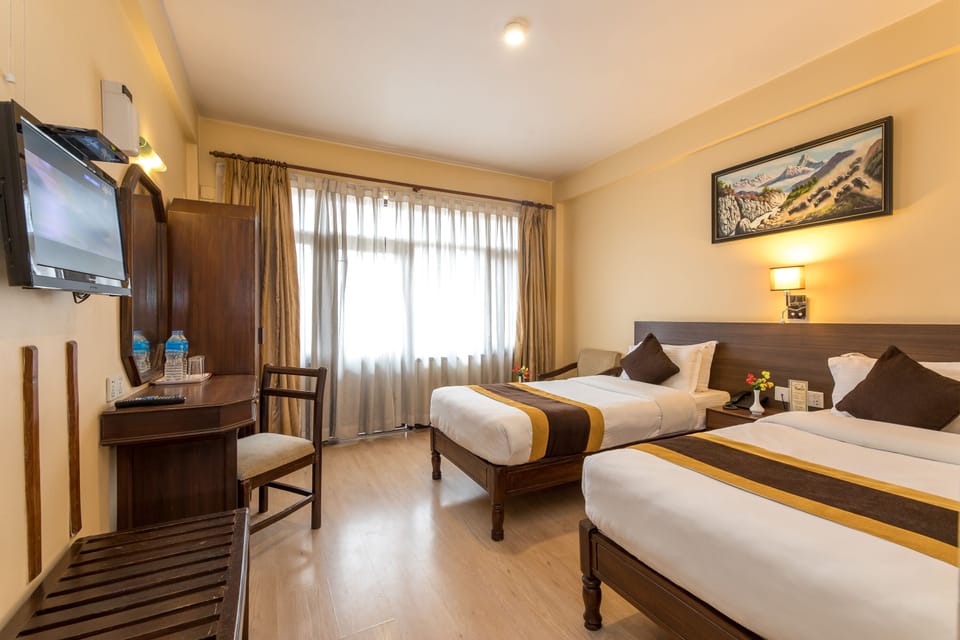 Deluxe Twin Room | Down comforters, Select Comfort beds, minibar, in-room safe