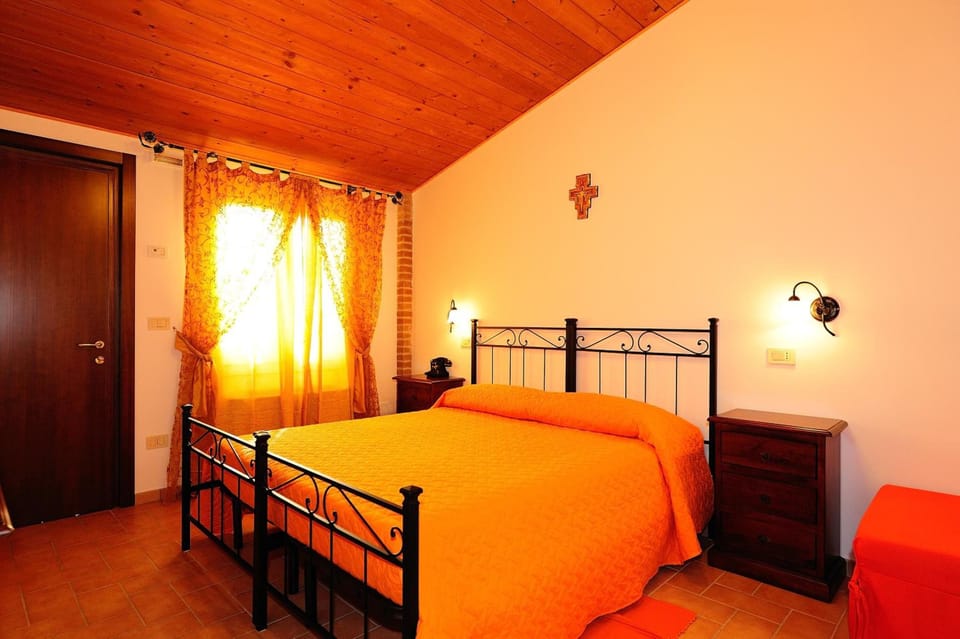 Premium bedding, down comforters, desk, blackout drapes