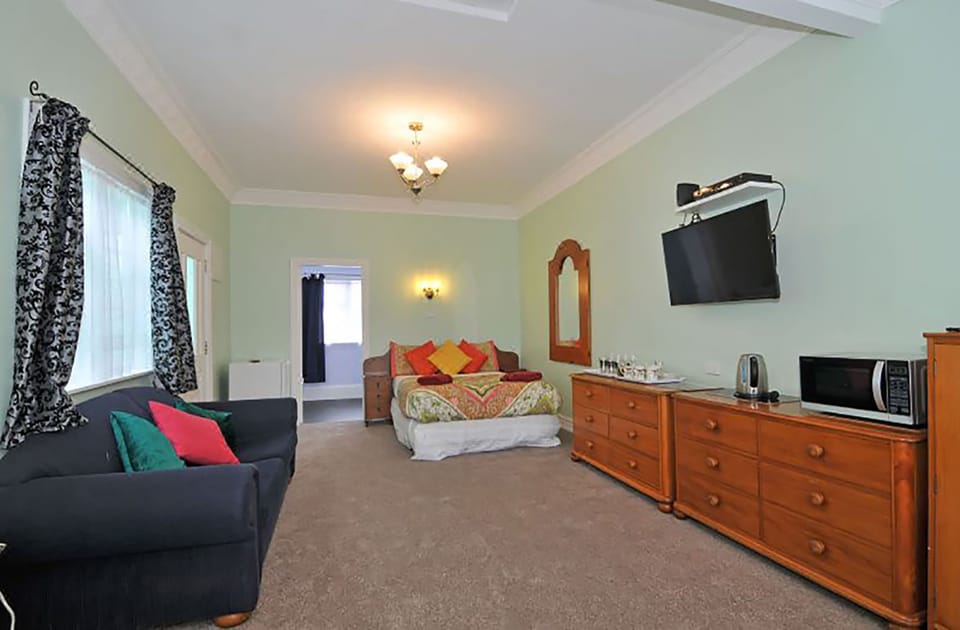 Triple room with bathroom | Premium bedding, Select Comfort beds, individually decorated