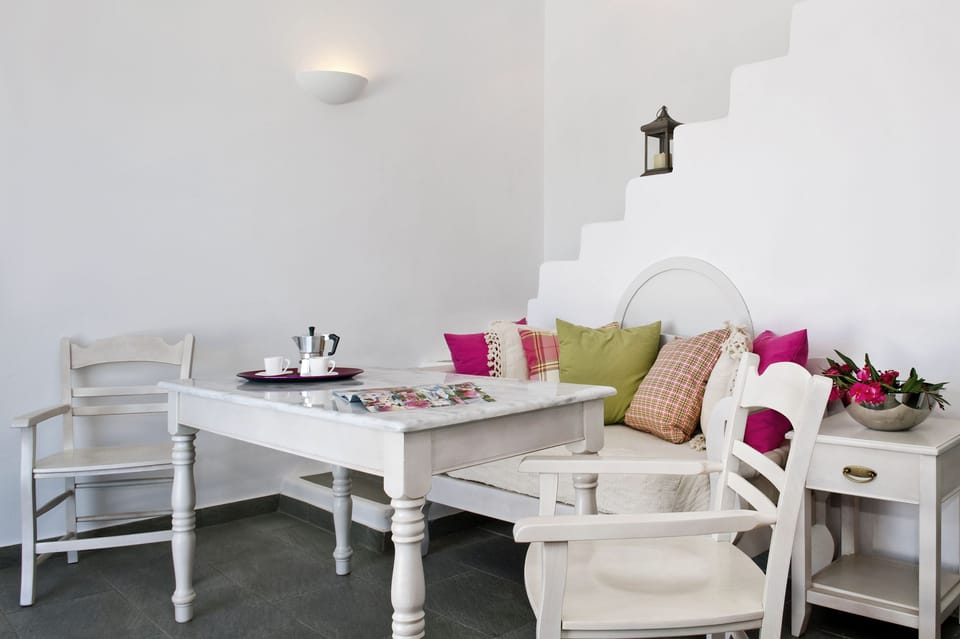 Apartment ,2 Bedrooms , Private Plunge Pool, Partially Caldera View | Private kitchenette | Fridge, microwave, coffee/tea maker, electric kettle