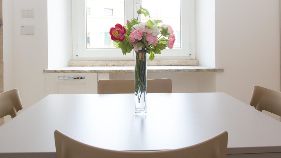Apartment, 2 Bedrooms | In-room dining