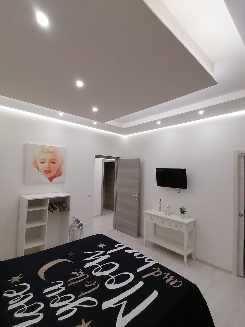 Double Room (Jasmine) | Individually decorated, individually furnished, desk, soundproofing