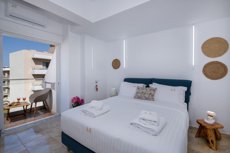 1 bedroom, Egyptian cotton sheets, premium bedding, pillowtop beds