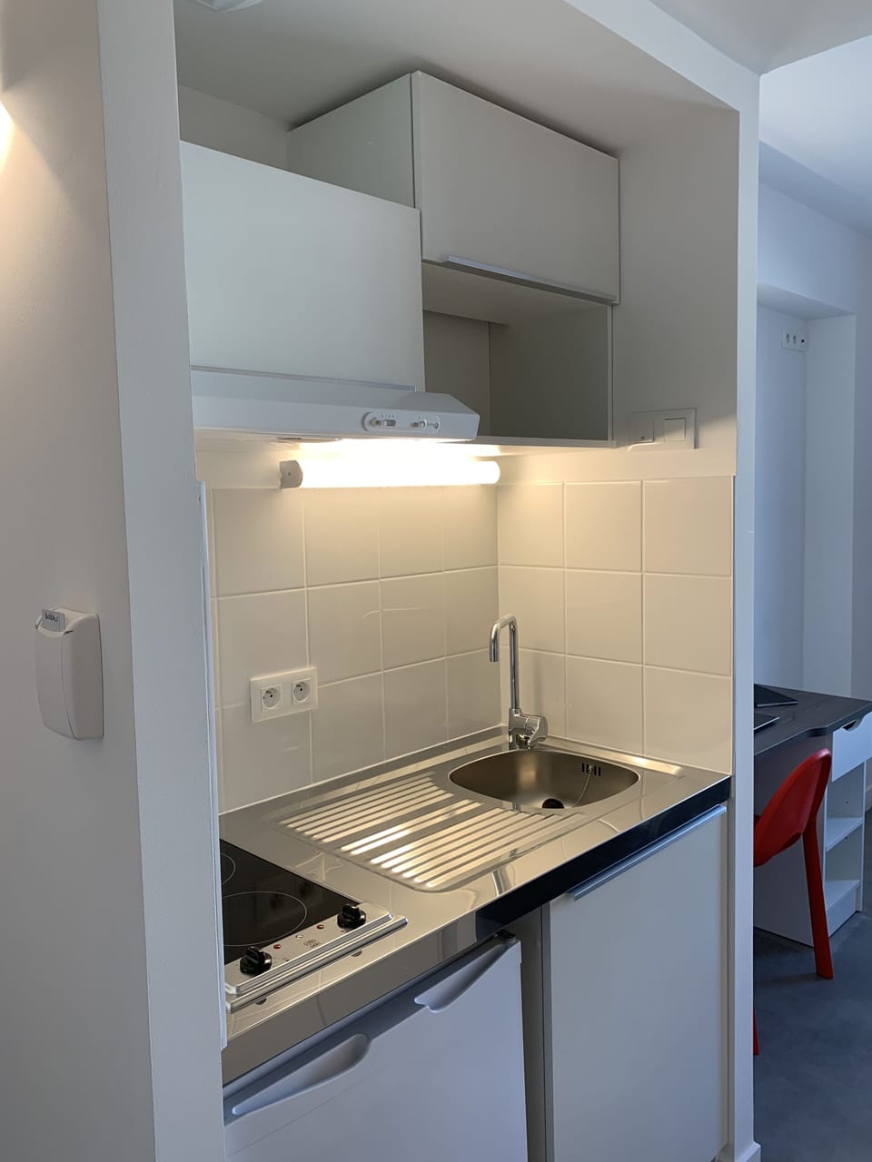 Mini-fridge, microwave, electric kettle, cookware/dishes/utensils