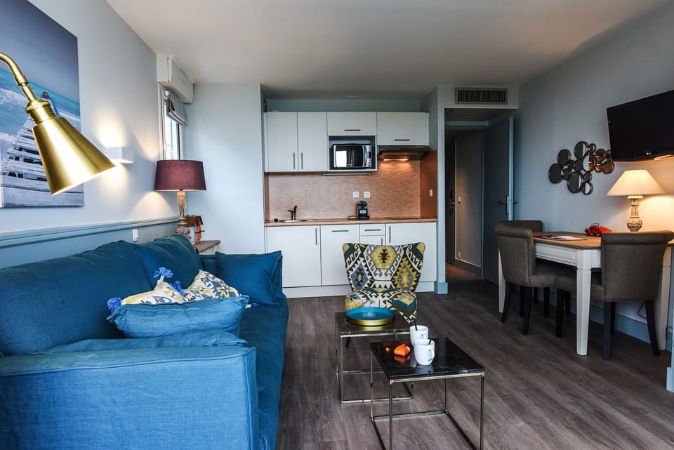 Family Apartment (for 4 people) | Private kitchen | Electric kettle
