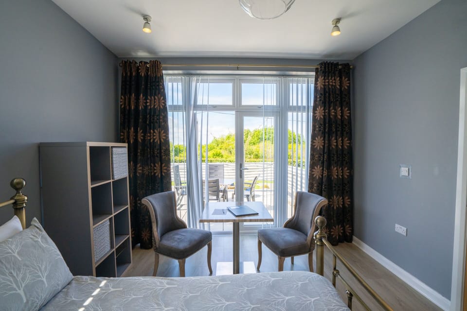 Deluxe Double Room, Private Bathroom | Soundproofing