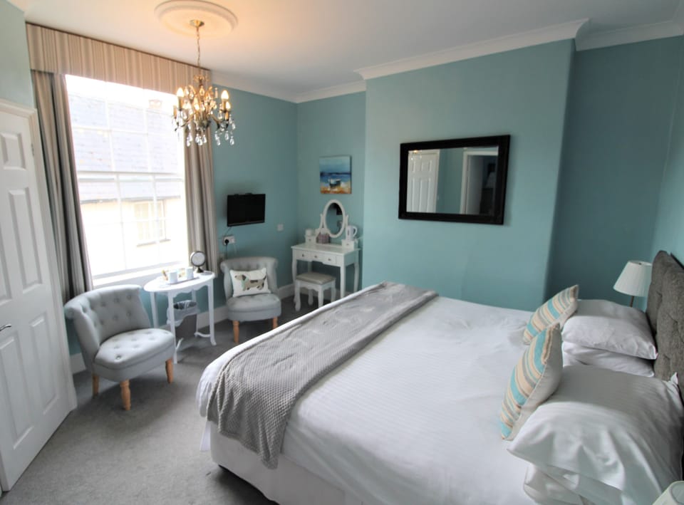 Iron/ironing board, free WiFi