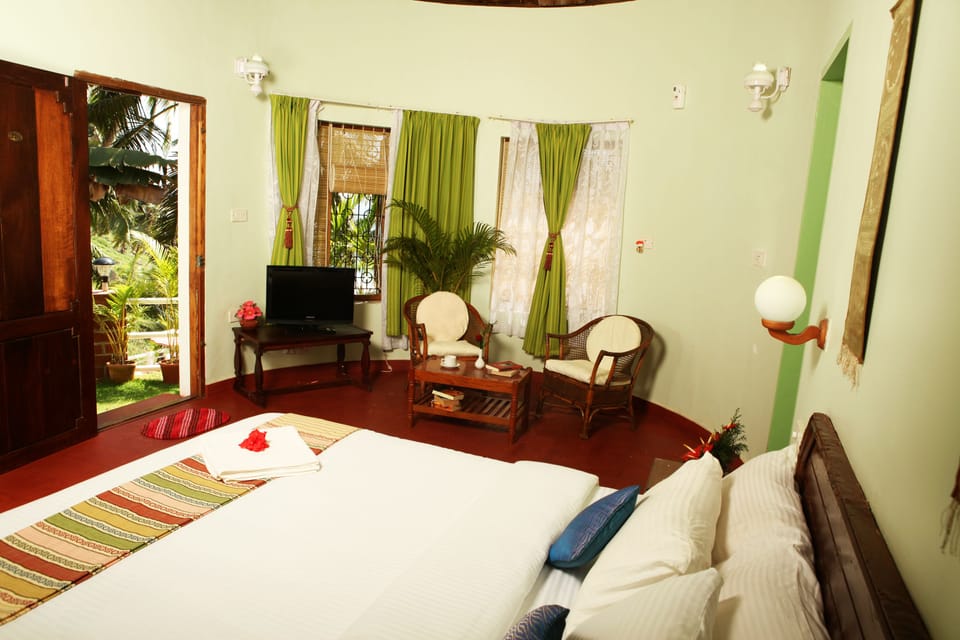 Premium bedding, Select Comfort beds, in-room safe, desk