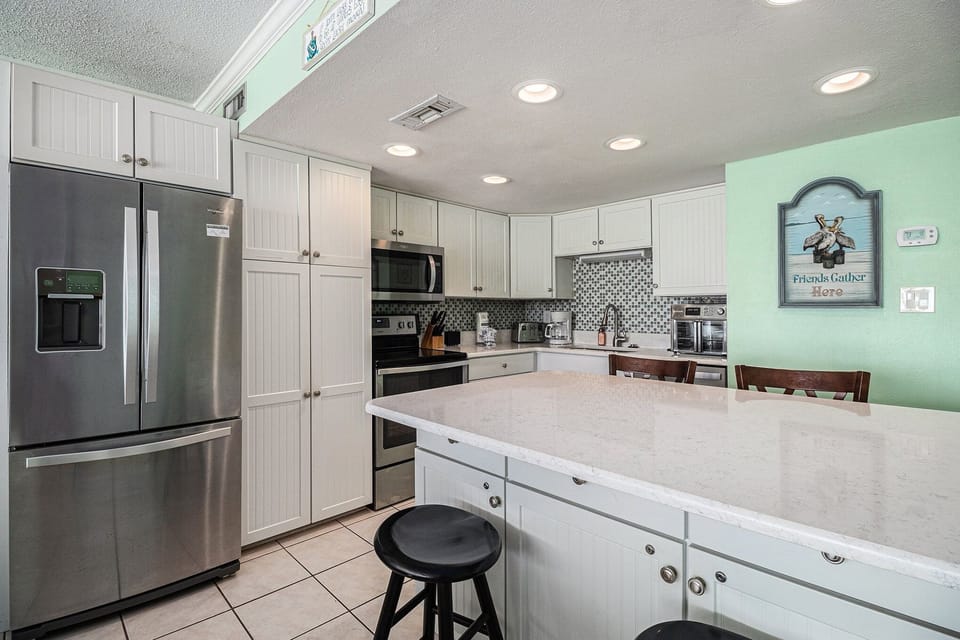Condo, 1 Bedroom | Private kitchen | Coffee/tea maker, fridge, oven, toaster