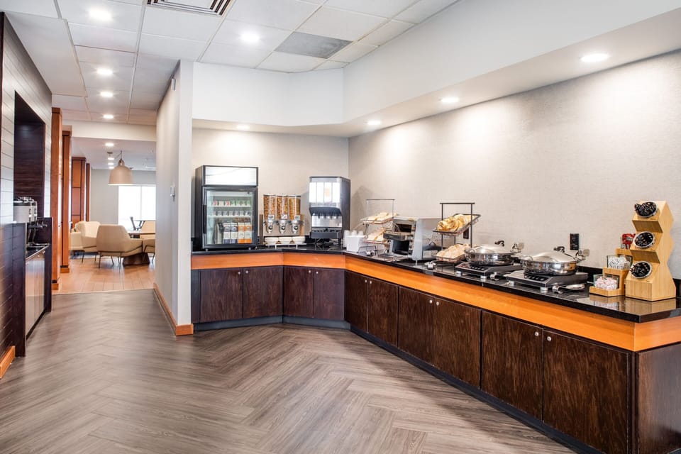 Free daily continental breakfast