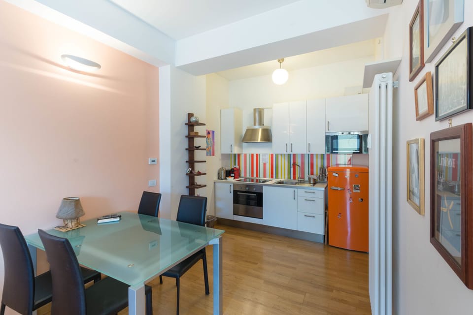 Apartment, 1 Bedroom | In-room dining