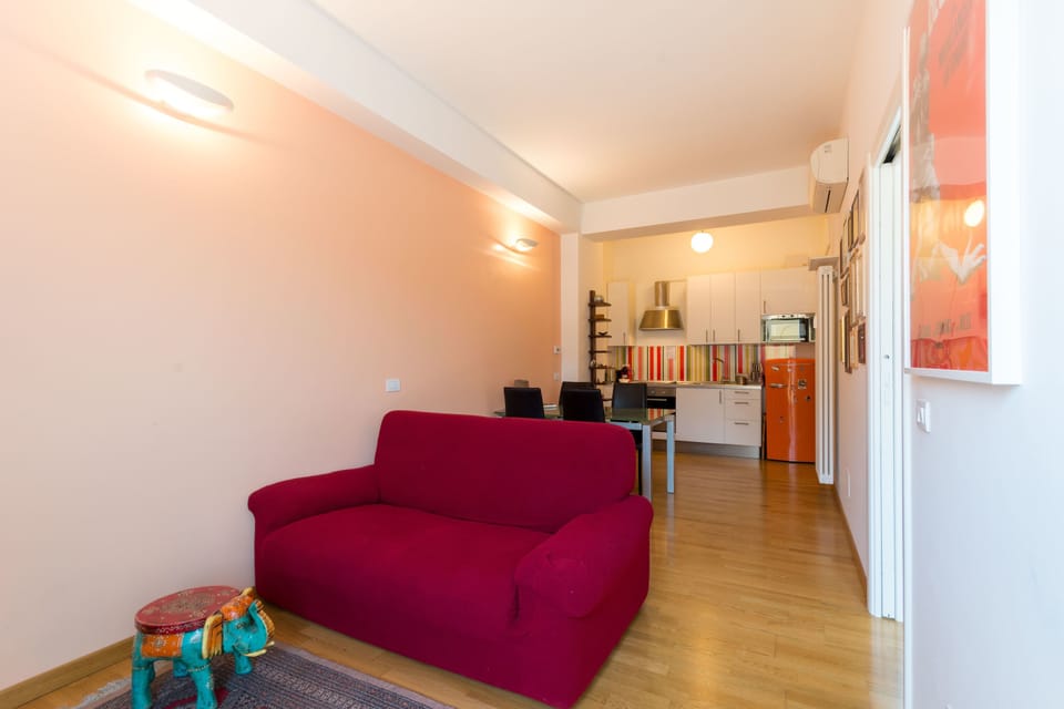 Apartment, 1 Bedroom | Living area | 32-inch LCD TV with cable channels, TV