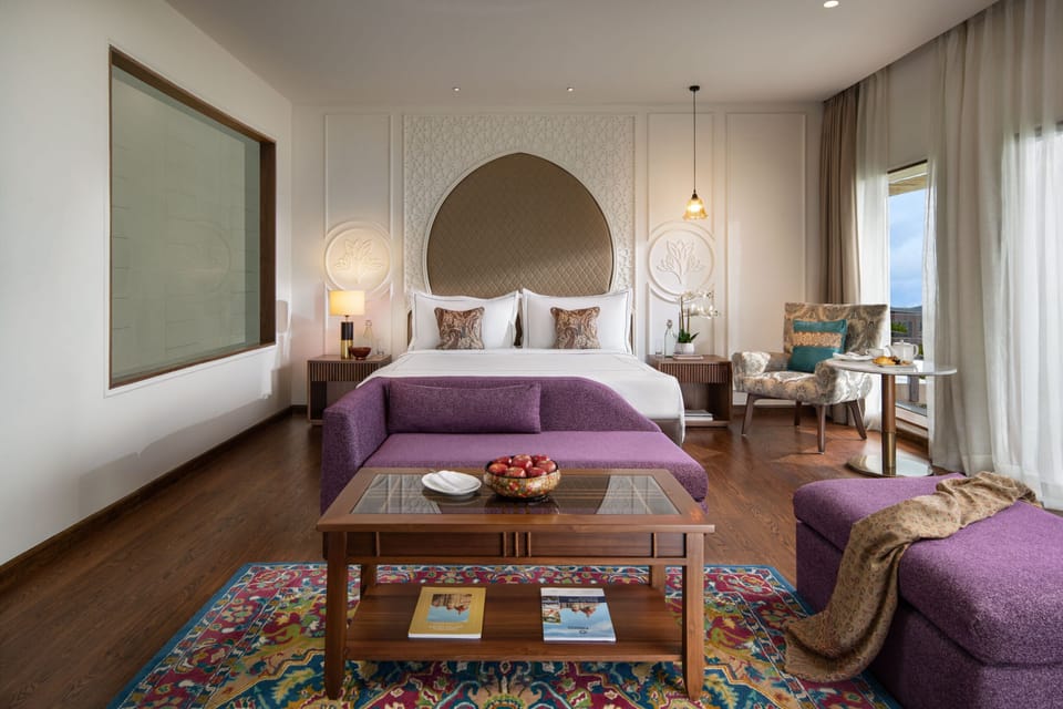 Room, 1 King Bed (Grand Luxury) | 1 bedroom, premium bedding, minibar, in-room safe