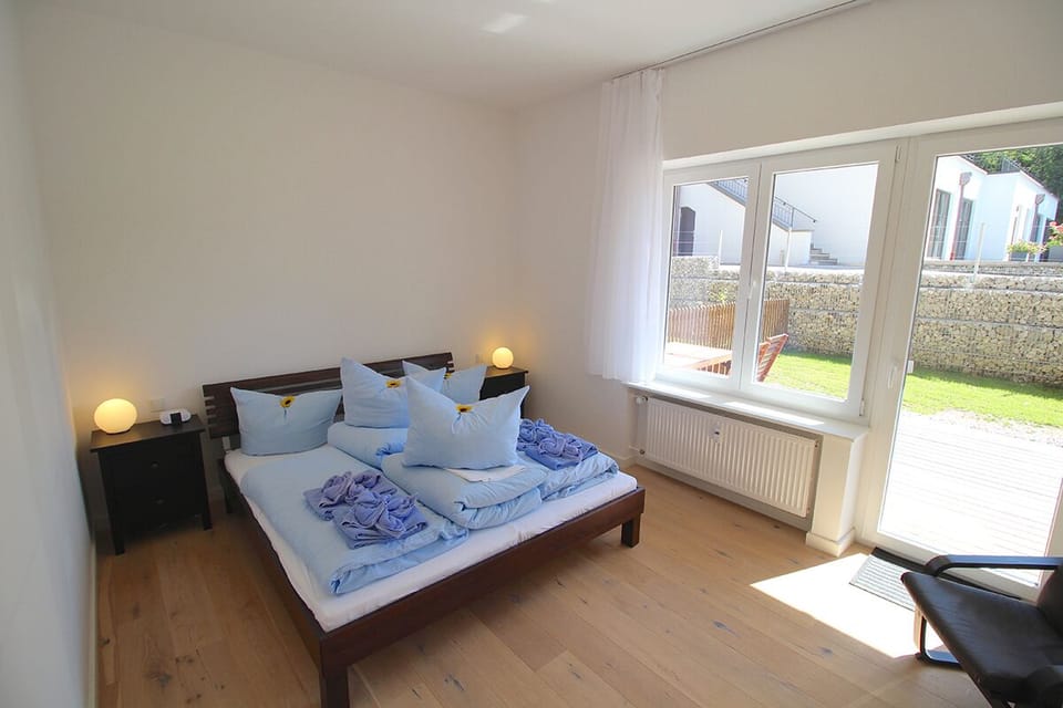 Apartment, 1 Bedroom, Terrace, Mountain View (Chamonix) | 1 bedroom, iron/ironing board, cribs (free), rollaway beds (surcharge)