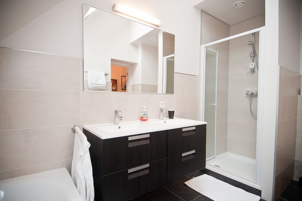 Free toiletries, hair dryer