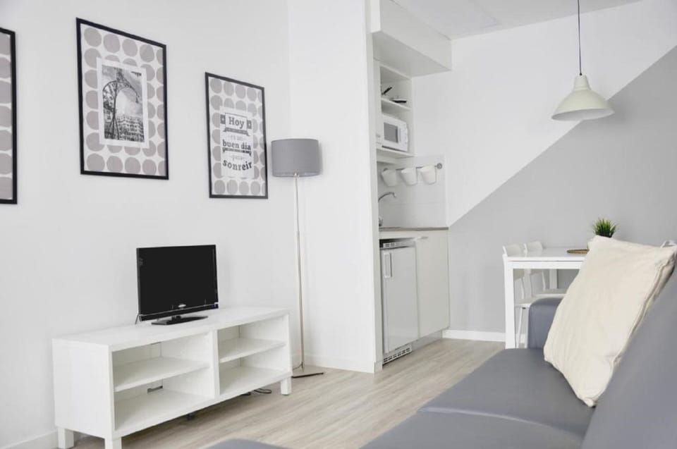 Executive Studio | Living room