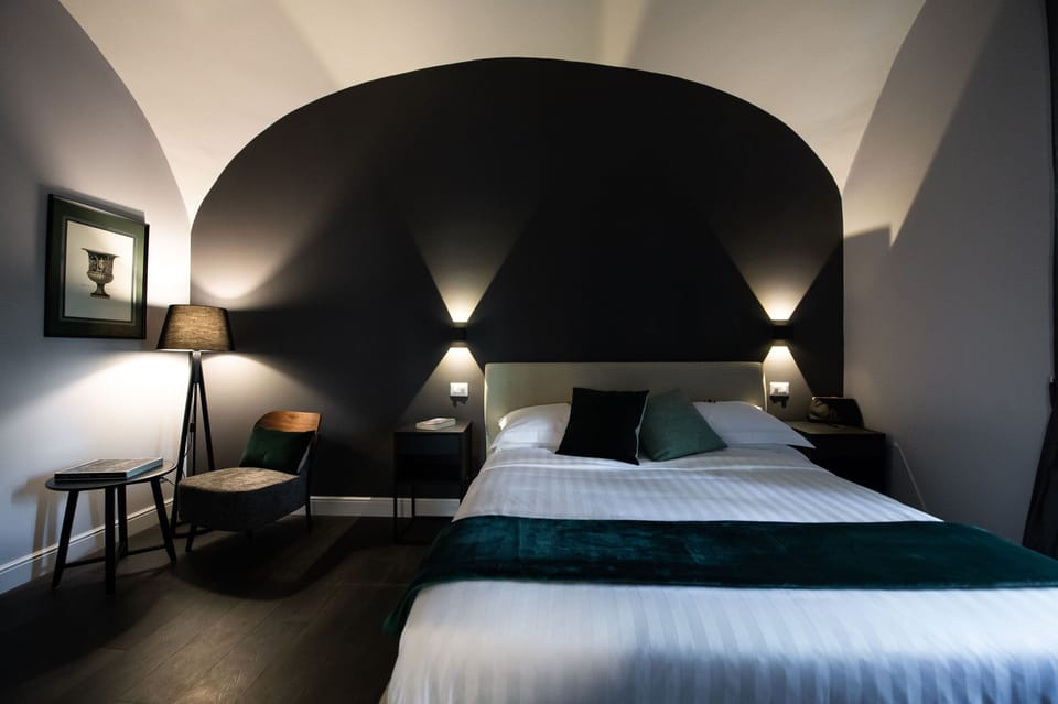 Minibar, in-room safe, soundproofing, iron/ironing board