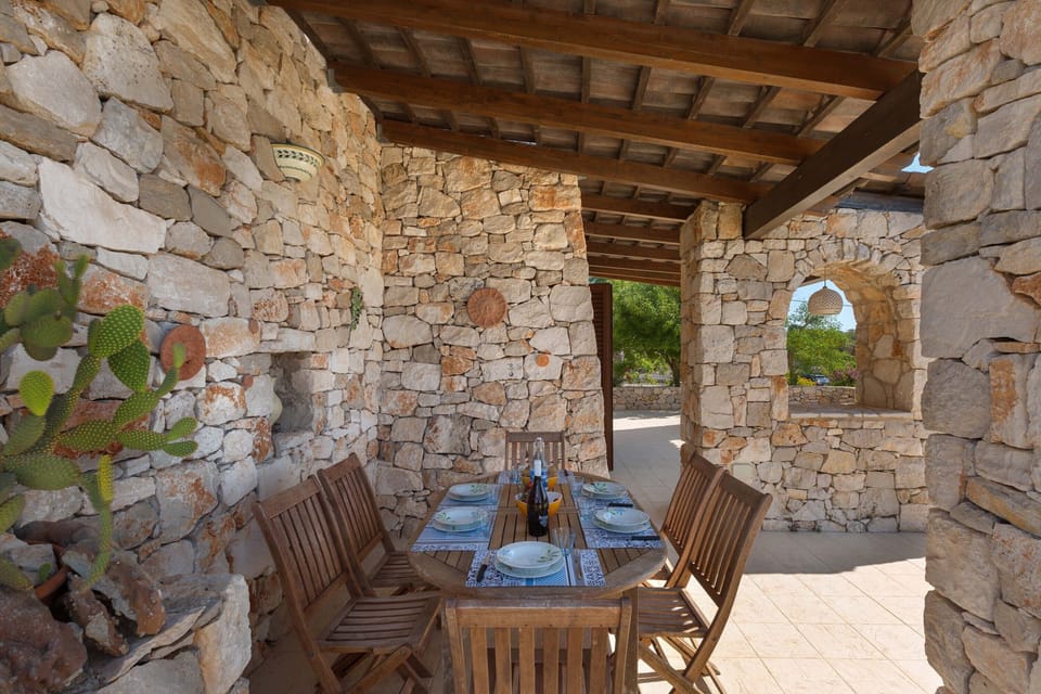 Comfort House, 5 Bedrooms | Terrace/patio