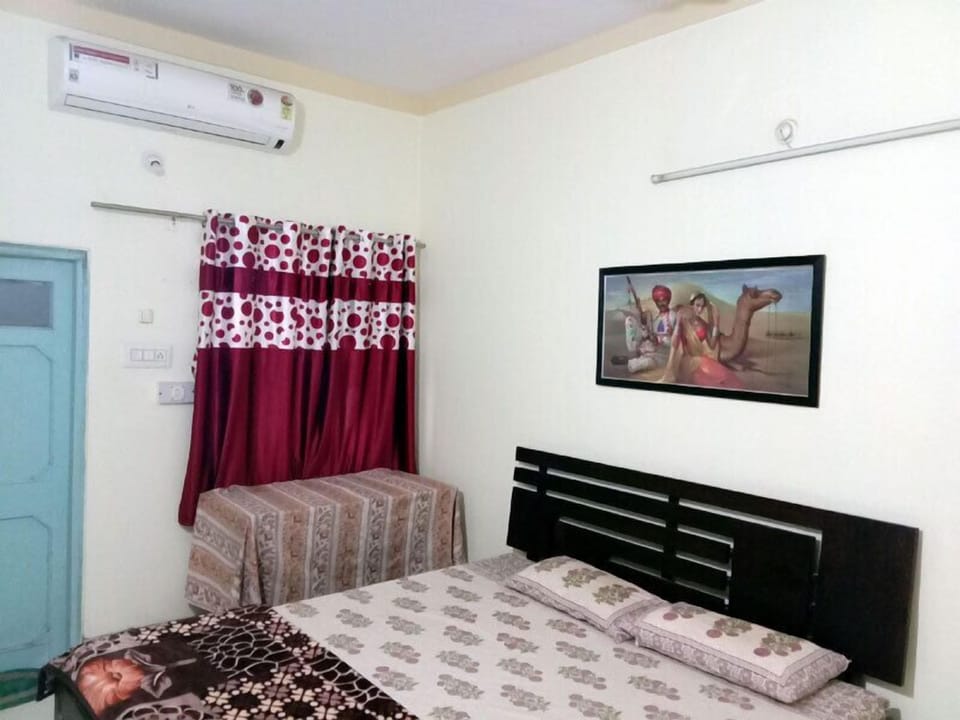 Semi- Deluxe Non AC Room | Premium bedding, Select Comfort beds, desk, laptop workspace
