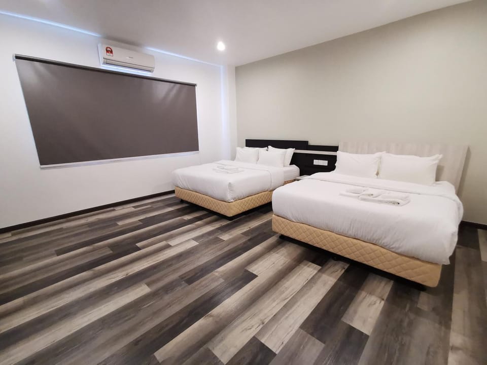 WiFi (free), bed sheets