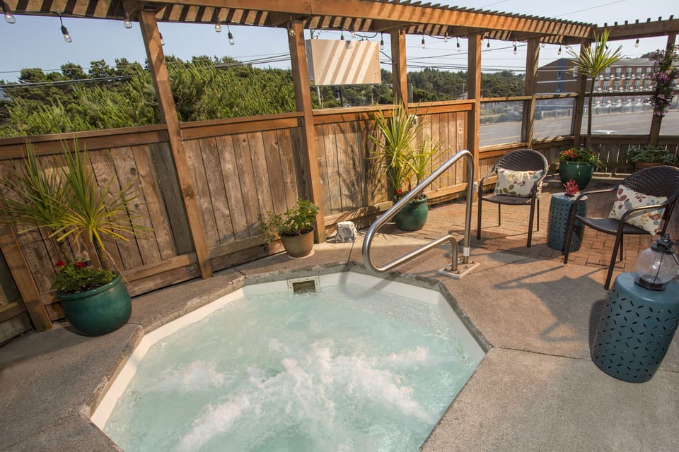 Shearwater Inn Hotel in Devils Lake