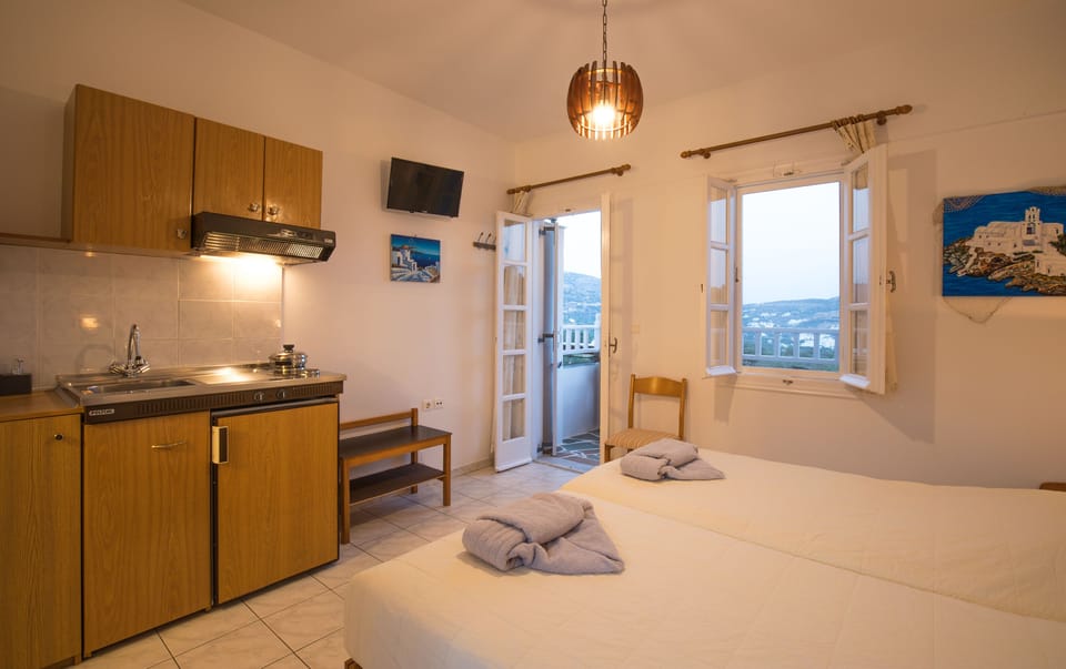 Standard Studio | Individually decorated, individually furnished, free WiFi, bed sheets