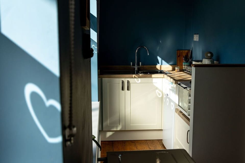 Studio, Ensuite, Garden View (The Annex ) | Private kitchen | Highchair
