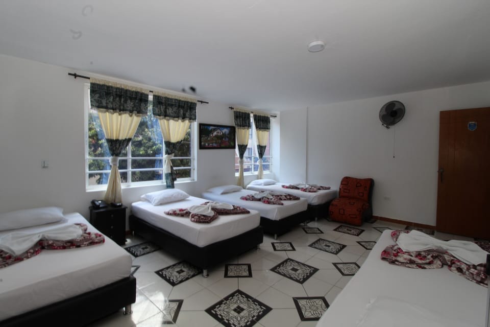 Family Room | WiFi (free)