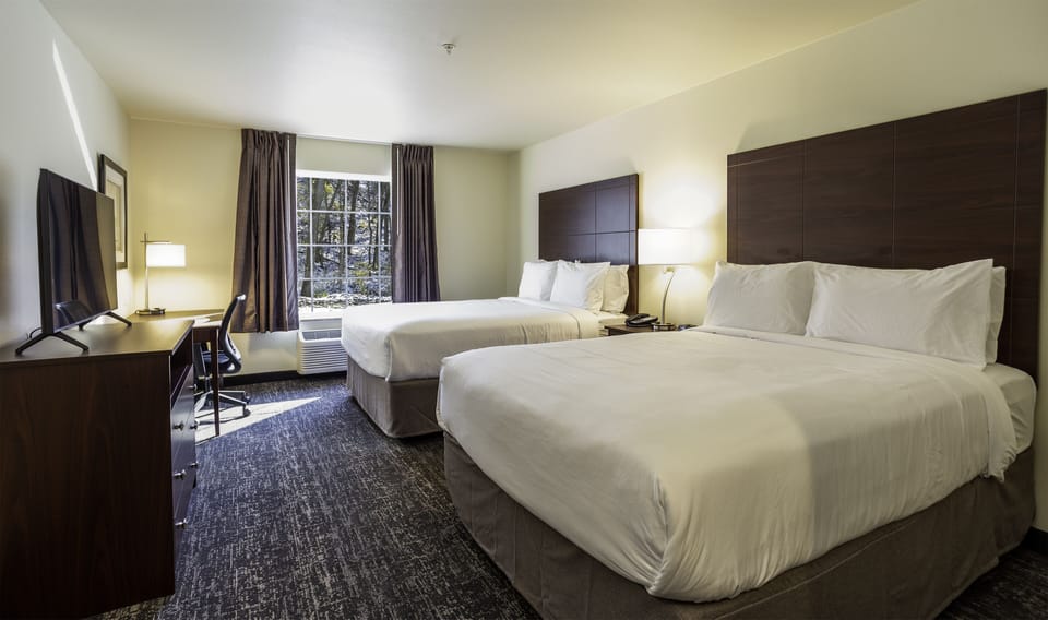 In-room safe, desk, laptop workspace, iron/ironing board