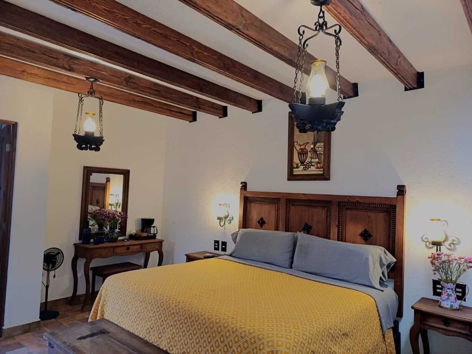 Deluxe Room, 1 King Bed | Iron/ironing board, free WiFi, bed sheets