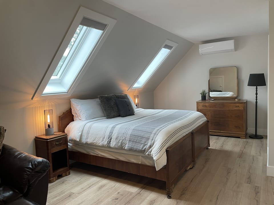 Comfort Suite, 1 Bedroom | Premium bedding, Select Comfort beds, individually decorated