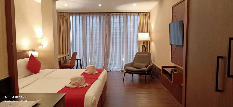 Executive Room | Individually decorated, individually furnished, desk, free WiFi