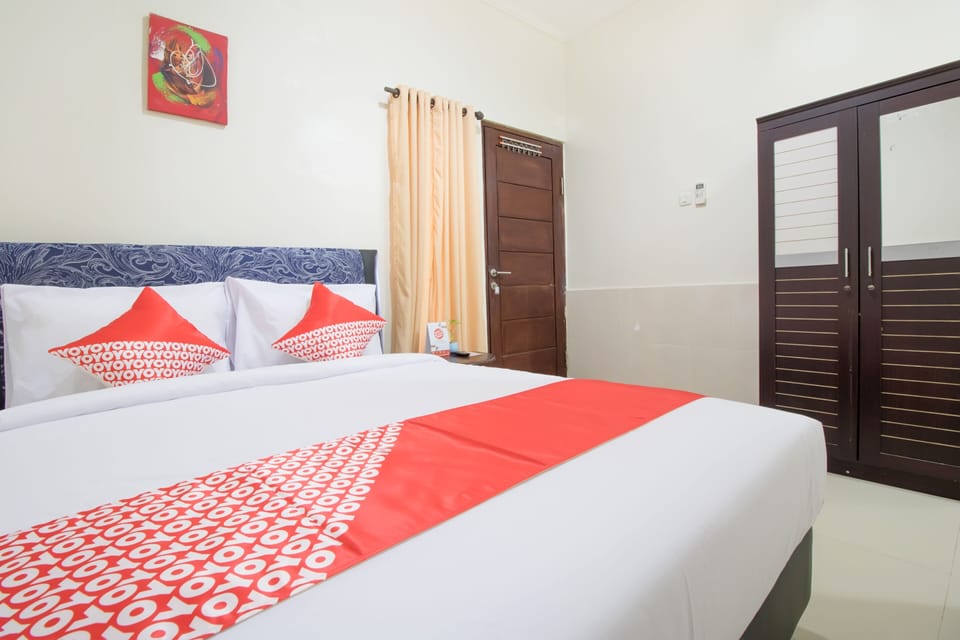 Standard Double Room | Desk, WiFi (free), bed sheets