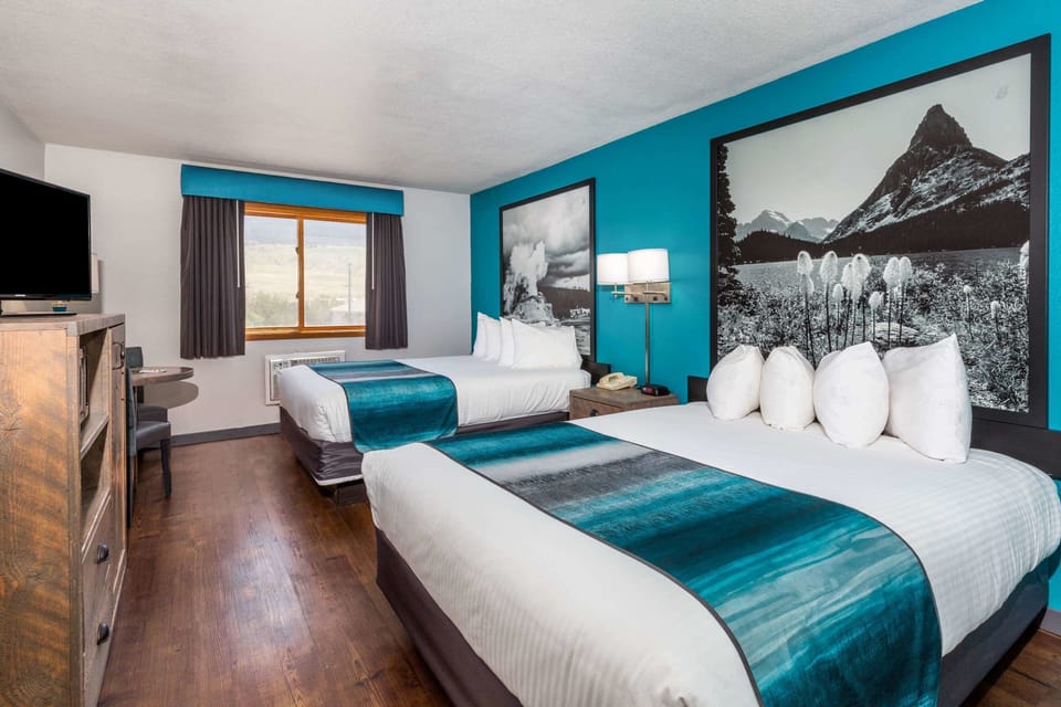 Desk, free cribs/infant beds, free WiFi, bed sheets