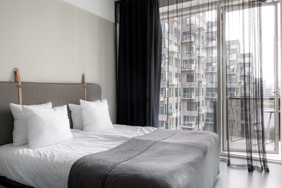 Atelier harbour view | Individually decorated, desk, soundproofing, iron/ironing board