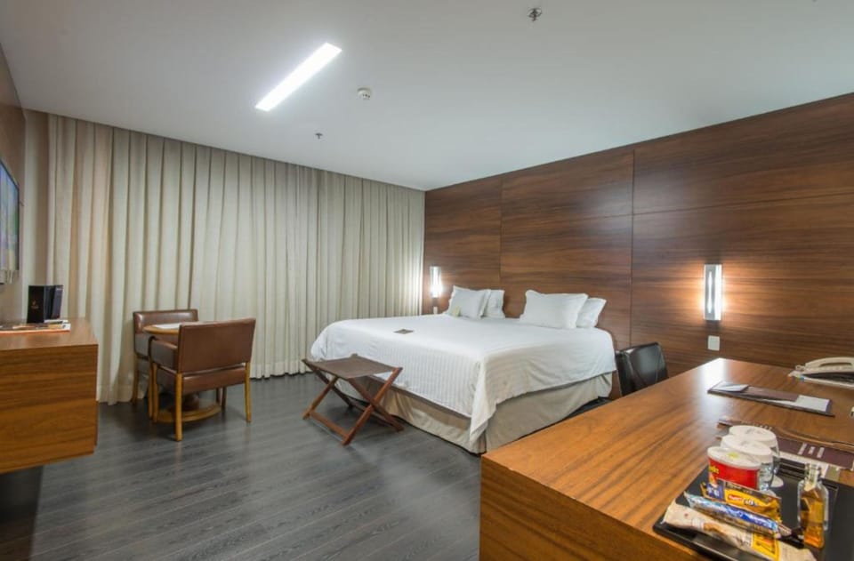Superior Double Room | Pillowtop beds, minibar, in-room safe, desk