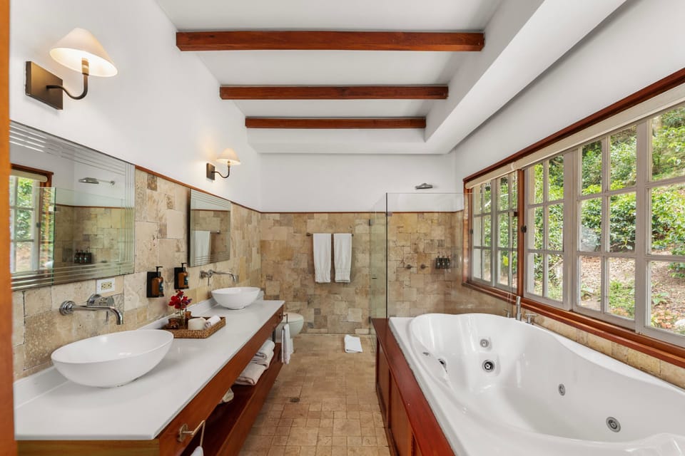 Rainfall showerhead, designer toiletries, hair dryer, towels