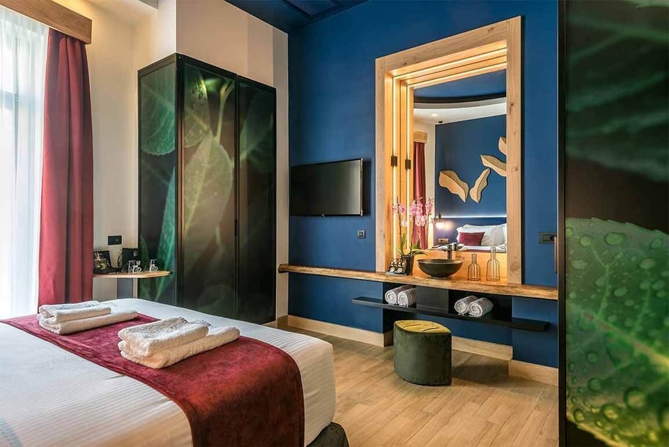 Minibar, in-room safe, desk, blackout drapes