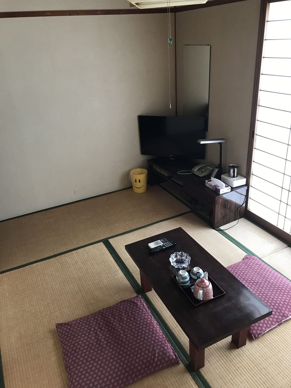 Desk, WiFi (free), bed sheets