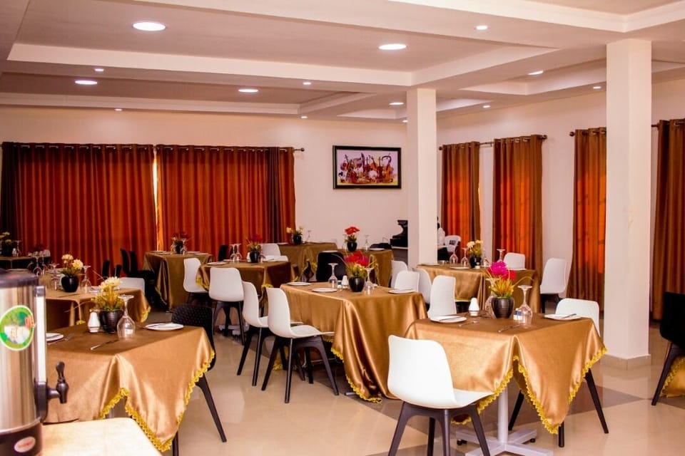 Free daily local cuisine breakfast