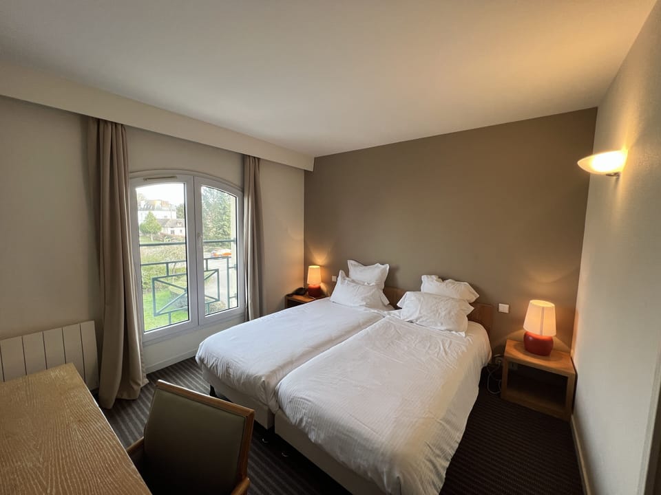 Twin Room | Desk, blackout drapes, soundproofing, free WiFi