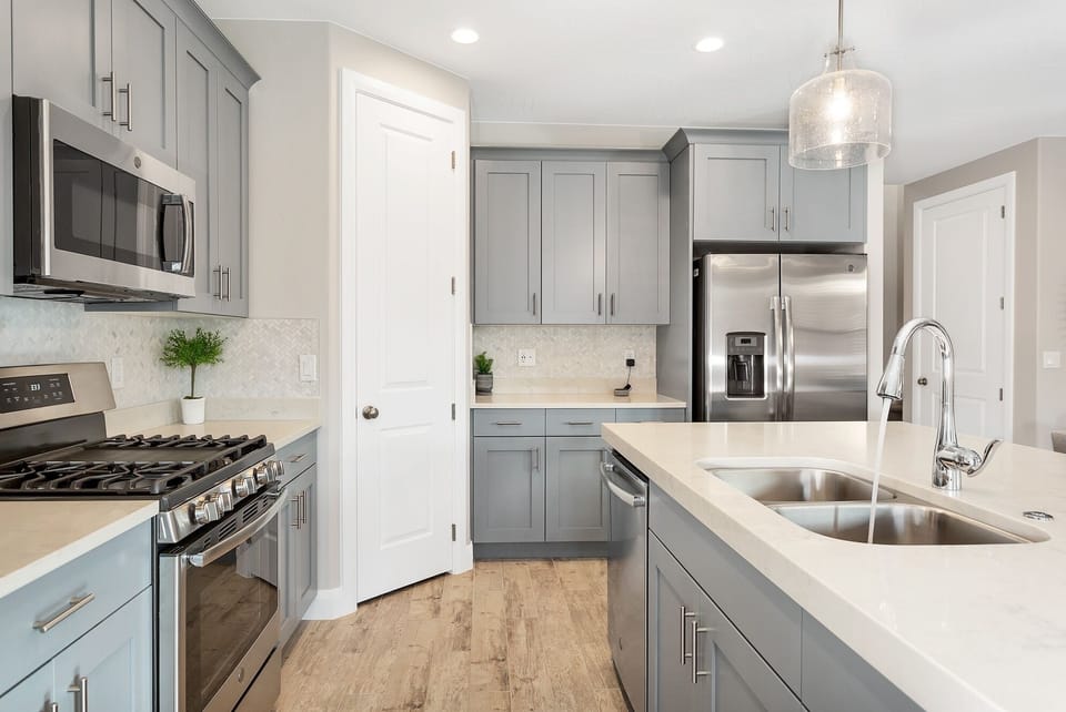 House, 4 Bedrooms | Private kitchen | Fridge, oven, coffee/tea maker, toaster